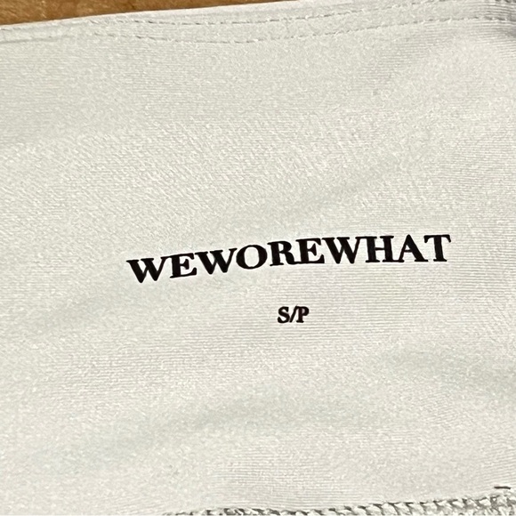 We Wore What light grey leggings with mock lace up detail, size S/P NWOT - Picture 2 of 12